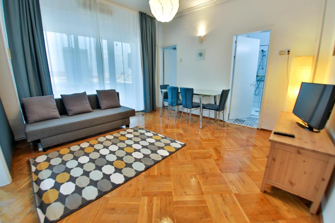 Color Apartments Nicolae Tonitza St ブカレスト エクステリア 写真